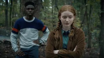 Hang Ten Vintage Corduroy Jacket in Toffee usado por Max Mayfield (Sadie Sink) en Stranger Things (S04E06)