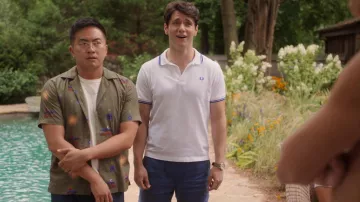 Polo en coton Fred Perry Twin Tipped porté par Charlie (James Scully) vu dans Fire Island