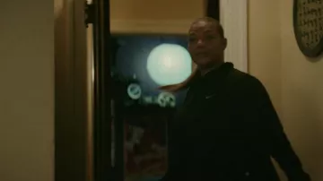 Nike Black Hoodie porté par Teresa Sugarman (Queen Latifah) vu dans Hustle