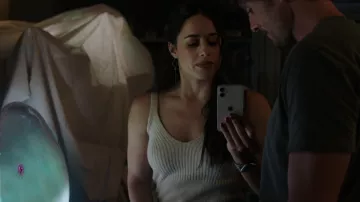Sandro Twiny ribbed knit top usado por Liz Ortecho (Jeanine Mason) como se ve en roswell, nuevo mexico programa de televisión (Temporada 4 Episodio 2)