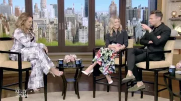 Numi The Simone Button-Up Blouse in black worn by Kelly Ripa as seen in LIVE with Kelly and Ryan