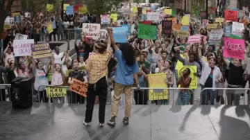 Converse Hi Top Platform Canvas sneakers worn by Rowan (Mia Isaac) as seen in Not Okay