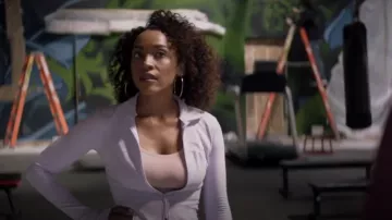Lululemon Define Jacket porté par Pam (Milauna Jackson) vu dans Animal Kingdom (S06E02)