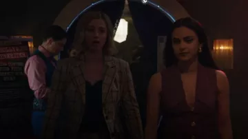 Robe Alice McCall Sweet Valentina portée par Veronica Lodge (Camila Mendes) vue dans Riverdale (S06E17)