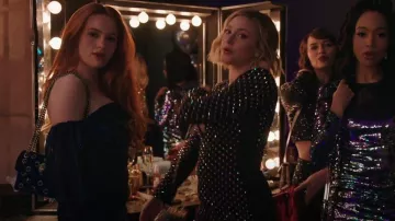 Kurt Geiger London Kensington Mini Velvet Shoulder Bag porté par Cheryl Blossom (Madelaine Petsch) vu dans Riverdale (S06E17)