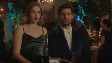 Chaqueta formal de terciopelo Gucci usada por Sam Jones (Rafael de la Fuente) como se ve en Dinastía (S05E03)