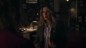 Chemise MSGM Tiger Print portée par Alice Cooper (Mädchen Amick) vue dans Riverdale (S06E15)