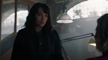 Veronica Beard Duvalle Bomber Jacket usada por (Sophia Tatum) como se ve en Riverdale (S06E15)