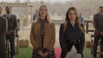 Veste en cuir Loft Suede portée par Patty comme on le voit dans la série télévisée Dynasty (saison 5 épisode 4)