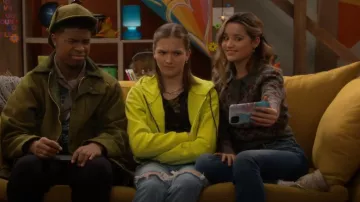Monrow Over­sized Crew Tee With Black Out Tie Dye worn by Presley (Jayden Bartels) as seen in Side Hustle (S01E10)