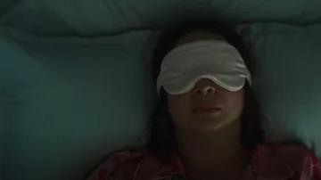 Slip Pink Sleep Mask worn by Molly Novak (Maya Rudolph) as seen in Loot (S01E02)