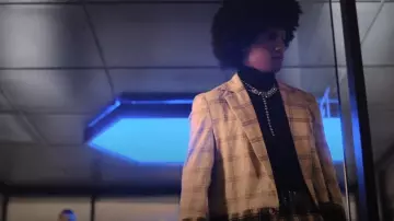 Chaqueta de cuadros De inspiración vintage recuperada usada por Lino (Donovin Miller) como se ve en Tom Swift (S01E03)
