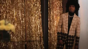 Pantalon à carreaux Vintage Vintage Inspired Cutabout Multi porté par Lino (Donovin Miller) vu dans Tom Swift (S01E03)