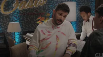 Sudadera con capucha de algodón Amiri Tie-Dye usada por Sam Jones (Rafael de la Fuente) como se ve en Dinastía (S05E05)