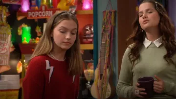 Suéter Rails Aries usado por Presley (Jayden Bartels) como se ve en Side Hustle (S01E24)