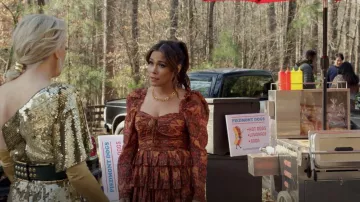 Robe Ulla Johnson Naiya portée par Cristal Carrington (Daniella Alonso) vue dans Dynasty (S05E07)