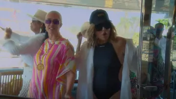 Versace Mir­rored Sun­glass­es worn by Erika Jayne as seen in The Real Housewives of Beverly Hills (S12E07)