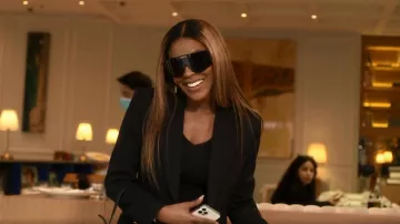 Versace Shield Sun­glass­es worn by Caroline Brooks as seen in The Real Housewives of Dubai (S01E03)