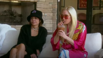 Skims Cozy Knit Bouclé Robe worn by Lisa Rinna as seen in The Real Housewives of Beverly Hills (S12E04)