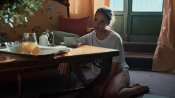 Teepublic Sonicyouth T-Shirt worn by Mira (Alicia Vikander) as seen in Irma Vep (S01E04)