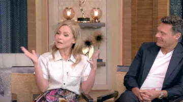 Morgan Lane Tami Floral Jacquard Pajama Top worn by Kelly Ripa as seen in LIVE with Kelly and Ryan on 11 July 2022