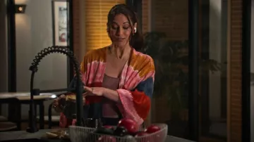 Anthropologie Wa­ter­col­or Striped Ki­mono worn by Amy (Angelique Cabral) as seen in Maggie (S01E04)