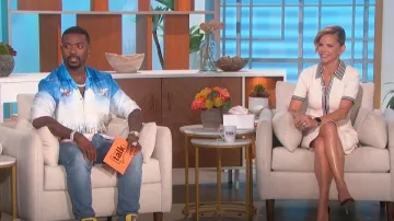 Vestido de punto de Sandro usado por Natalie Morales como se ve en The Talk el 08 de julio de 2022