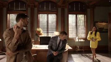 Sandales Giuseppe Zanotti Harmony portées par Cristal Carrington (Daniella Alonso) vues dans Dynasty (S05E14)