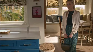 Veronica Beard Limani Falda usada por Maggie (Rebecca Rittenhouse) como se ve en Maggie (S01E09)
