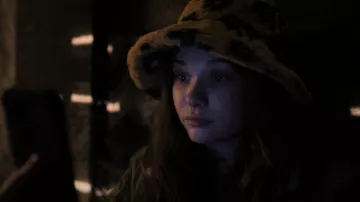 Umeepar Faux Fur Bucket Hat worn by Lucy as seen in Only Murders in the Building (S02E04)