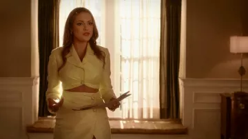Mini-jupe Rasario Crystal Embellished Linen Blend portée par Fallon Carrington (Elizabeth Gillies) vue dans Dynasty (S05E16)
