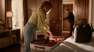 Stella McCartney Stella Popper Shoulder Bag worn by Kirby Anders (Maddison Brown) as seen in Dynasty (S05E17)