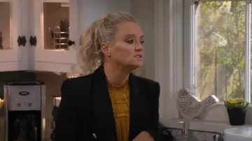 Ulla Johnson Aimee Top worn by Eva (Lucy Davis) as seen in The Villains of Valley View (S01E08)
