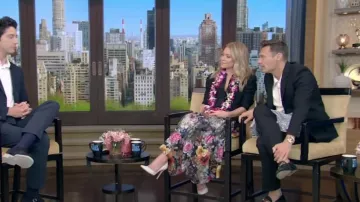 Adam Lippes Button Down A Line Skirt In Printed Voile worn by Kelly Ripa as seen in LIVE with Kelly and Ryan on 16 July 2022