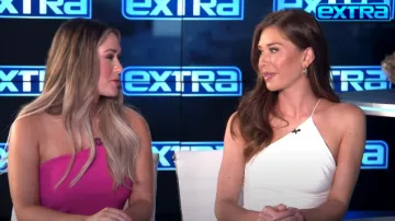 Cinq a Sept Brynn Ruched One-Shoulder Midi Robe portée par Gabby Windey comme vu dans Extra le 13 juillet 2022