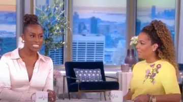 Oscar de la Renta Floral Embroidered Wool Blend Shift Dress worn by Sunny Hostin as seen in The View on 19 July 2022