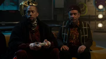 Casquette Kangol portée par le docteur Tom Schmidt (Fred Armisen) vue dans What We Do in the Shadows (S04E03)