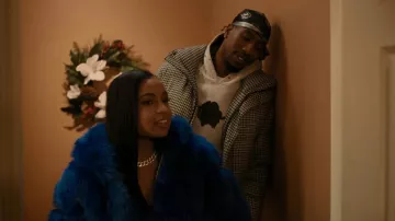 Chaqueta Mackage Cesar Puffer usada por Rob como se ve en The Chi (S05E03)