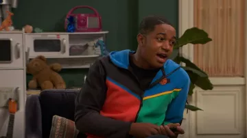 Nike Tech Fleece Taped Full-Zip Hood­ie worn by Booker Baxter (Issac Ryan Brown) as seen in Raven's Home TV series outfits (Season 5 Episode 3)