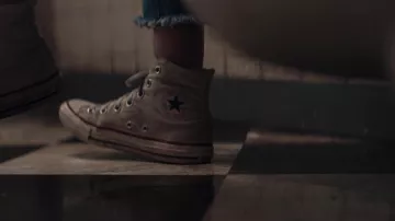 Converse Hi Top White Sneakers worn by Jessica (Rainey Qualley) in Shut In