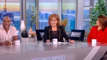 Zara Contrast Trim Double Breasted Blazer usado por Joy Behar como se ve en The View el 25 de julio de 2022