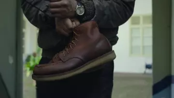 TAG Heuer Carrera Date Watch usado por Six (Ryan Gosling) como se ve en los atuendos de la película The Gray Man