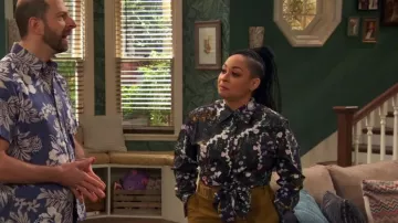 3.1 Phillip Lim Floral Poplin Shirt worn by Raven Baxter (Raven-Symoné) as seen in Raven's Home (S05E11)