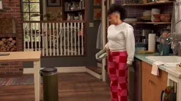 The Ragged Priest Pink Muse Checkered Jeans worn by Raven Baxter (Raven-Symoné) as seen in Raven's Home (S05E12)