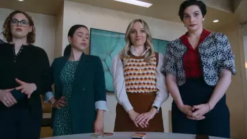 Madewell Quilt­ed Skirt worn by Claire (Seri DeYoung) as seen in Good Trouble (S04E12)