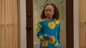 Stella McCartney Sunflowers Sweatshirt worn by Alice Baxter (Mykal-Michelle Harris) as seen in Raven's Home (S05E15)