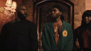 Pyer Moss Couture Track Jacket en vert porté par Tom Swift (Tian Richards) comme vu dans Tom Swift (Saison 1 Episode 9)