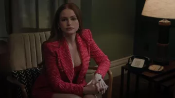 Bustier en dentelle florale Victoria’s Secret porté par Cheryl Blossom (Madelaine Petsch) tel que vu dans les tenues de la série télévisée Riverdale (saison 6 épisode 20)