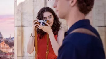 Leica Vintage Camera used by Lina Emerson (Susanna Skaggs) as seen in Love & Gelato movie