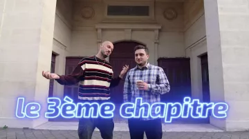 Le sweatshirt rayé Lacoste porté par Carlito dans la vidéo YouTube Nos pires anecdotes de honte (Masterclass de Gad) de McFly et Carlito